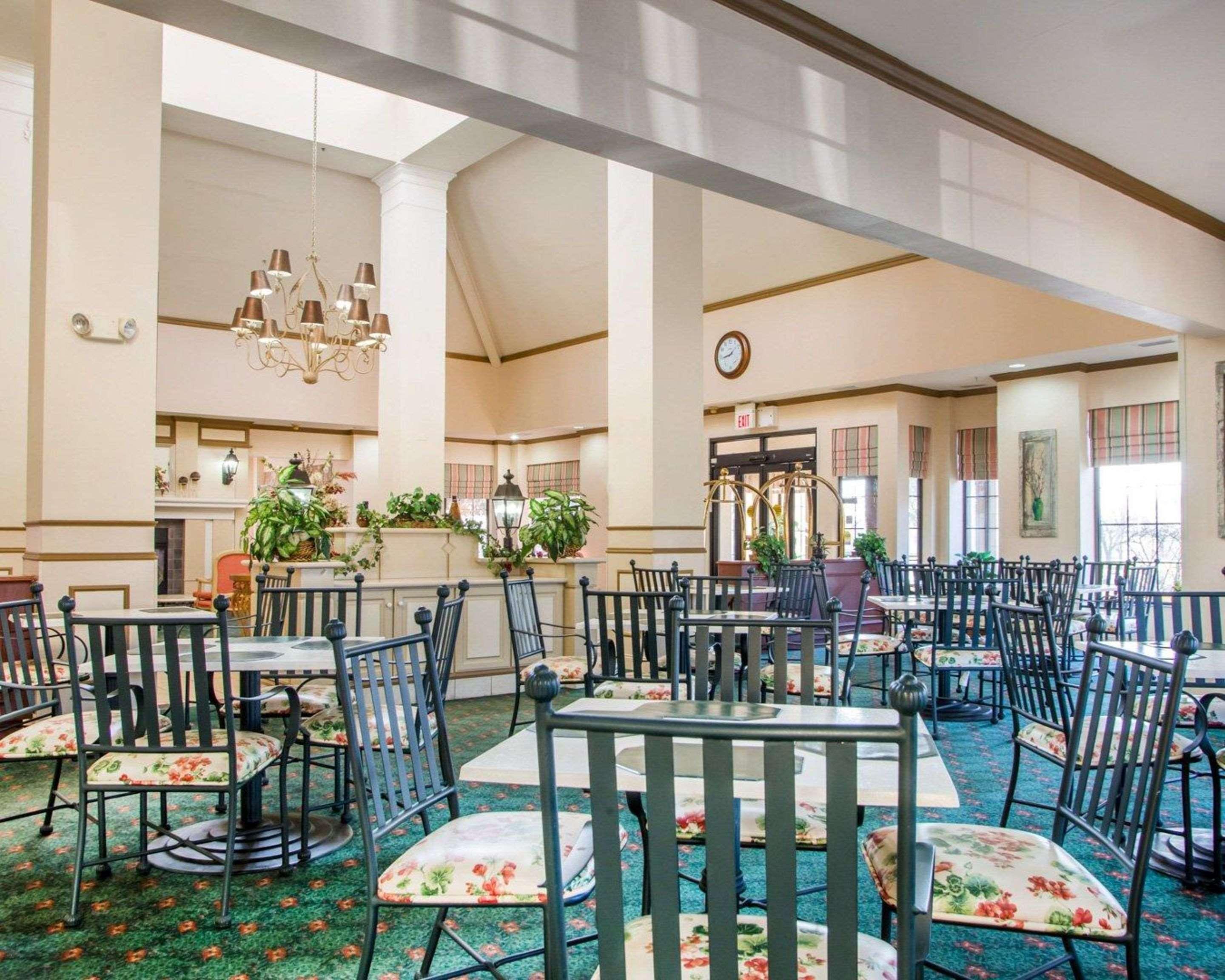 La Quinta Inn & Suites By Wyndham South Holland Εξωτερικό φωτογραφία