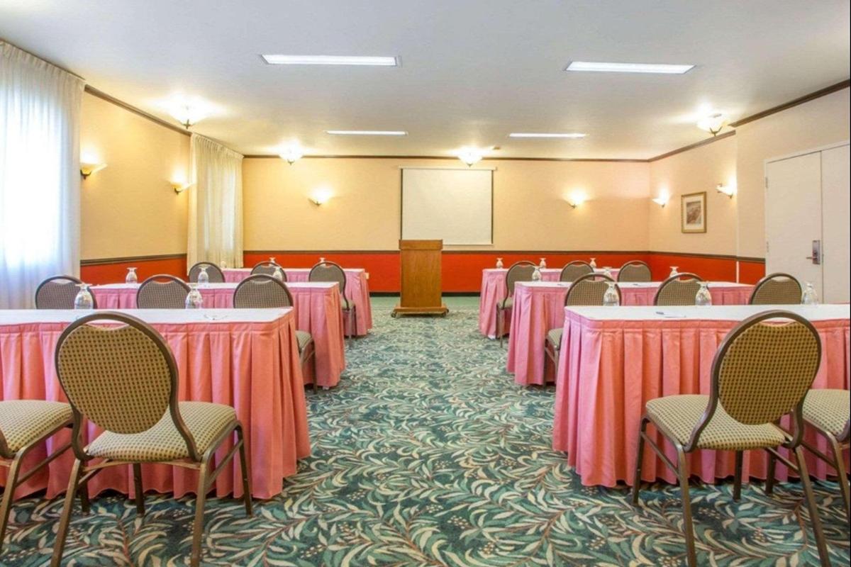 La Quinta Inn & Suites By Wyndham South Holland Εξωτερικό φωτογραφία