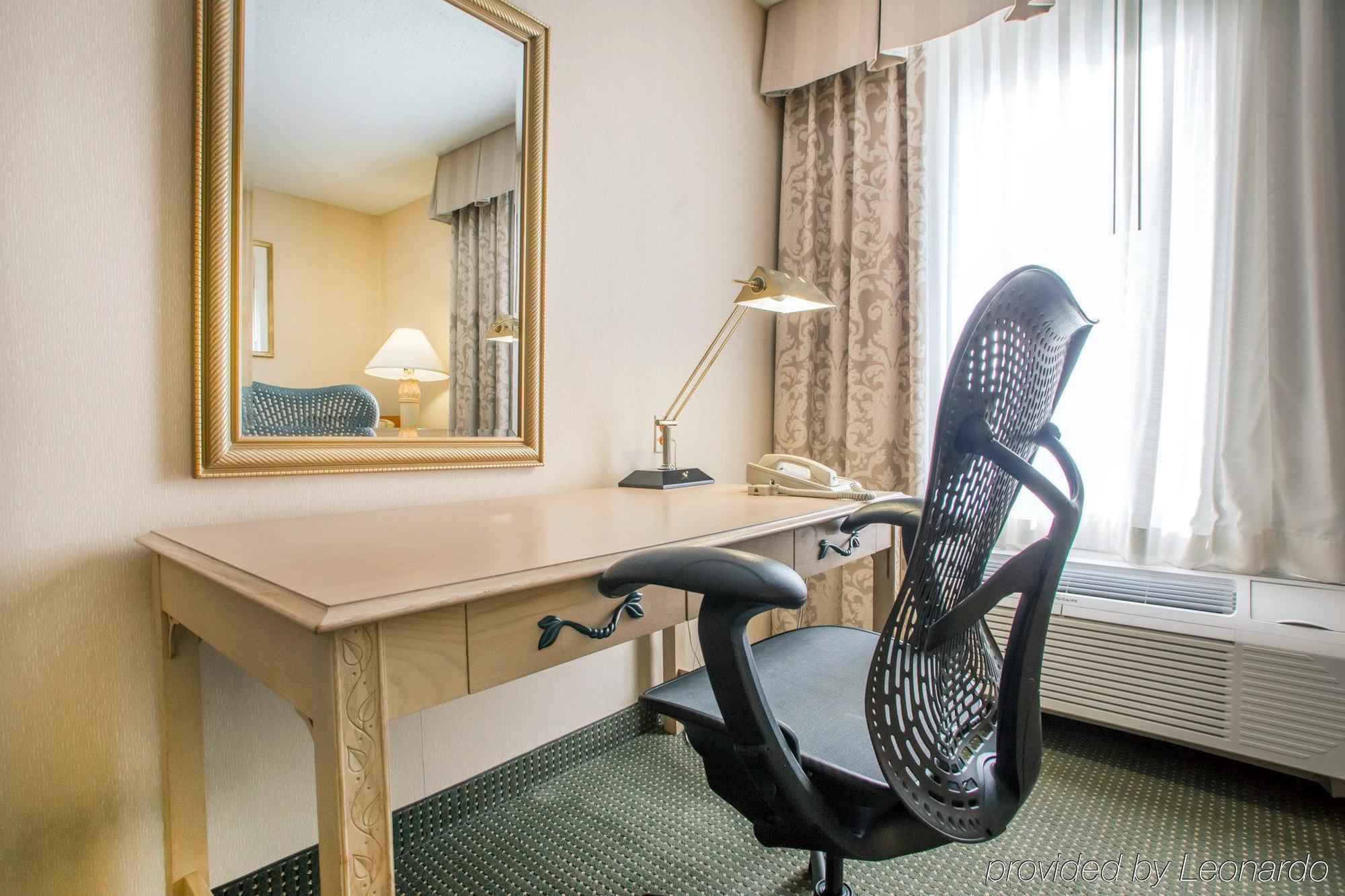 La Quinta Inn & Suites By Wyndham South Holland Εξωτερικό φωτογραφία